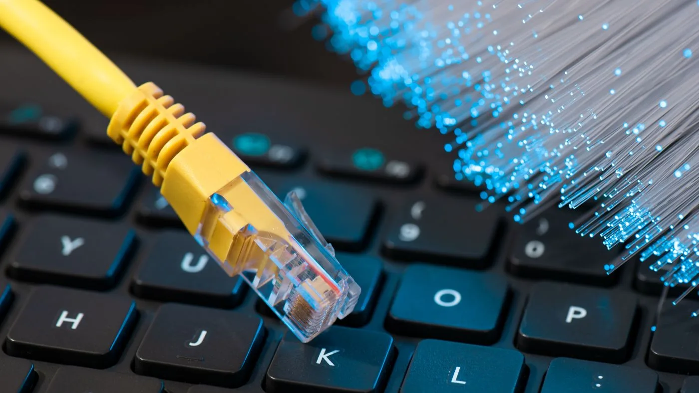 E-mail ou internet: afinal, quem veio primeiro?