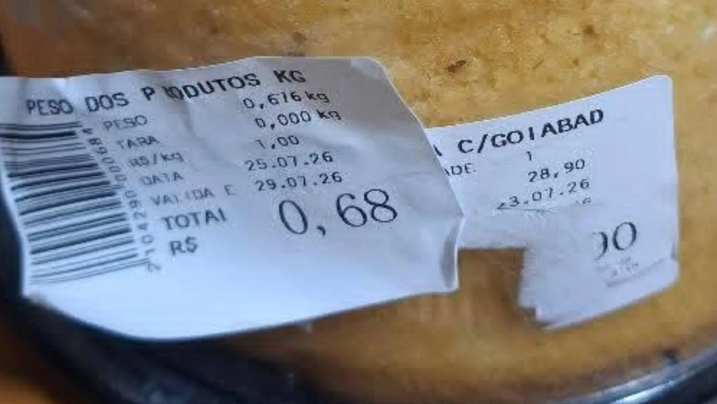 Moradora denuncia maquiagem de validade em produto de padaria no Grajaú